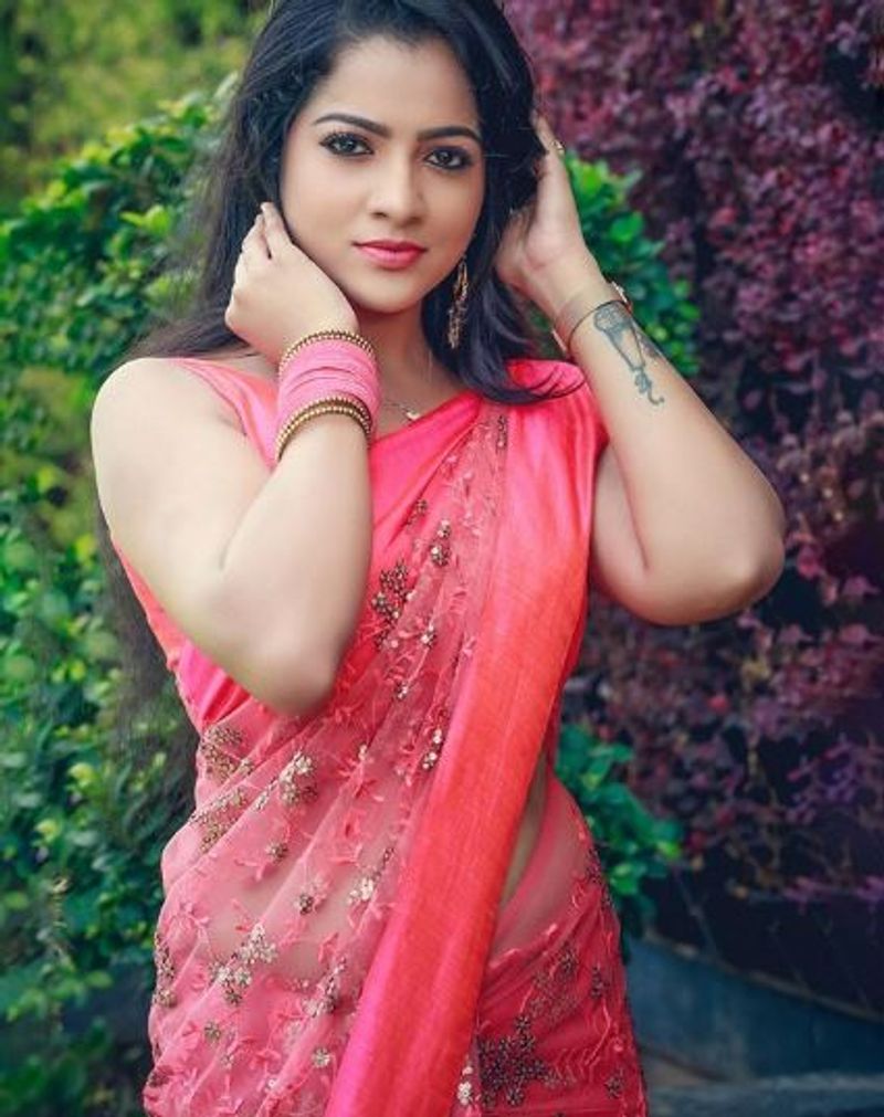 இதனிடையே சித்ராவை தற்கொலைக்கு தூண்டியதாக கணவர் ஹேம்நாத் கைது செய்யப்பட்டார் சித்ராவின் தற்கொலை குறித்து ஸ்ரீபெரும்புதூர் கோட்டாட்சியர் திவ்யஸ்ரீ விசாரணையை தொடங்கினார். 