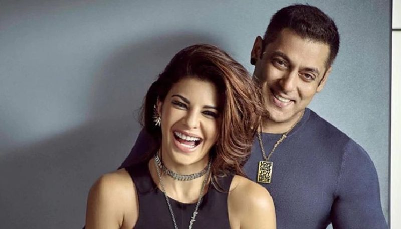 Jacqueline Fernandez gives insights into handling social media platforms, using time efficiently RCB