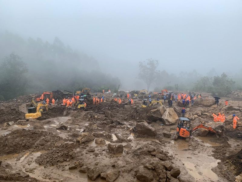 Childrens bodies to be found in pettimudi landslide idukki