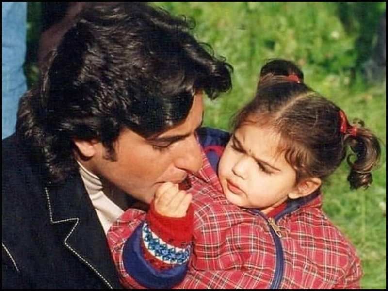 Sara’s father Saif Ali Khan’s second wife Kareena Kapoor Khan also shared a throwback picture of the birthday girl with her father on her Instagram handle