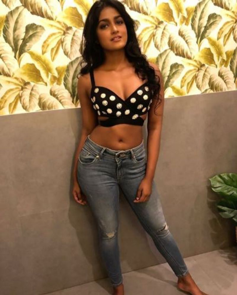 diple hayati pair with actor dhanush in first bollywood movie