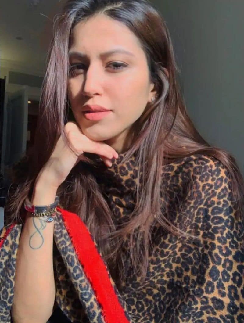 This is Hardik Pandya's sister-in-law Pankhuri Sharma, she had danced and modeled asa