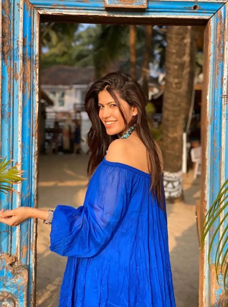 This is Hardik Pandya's sister-in-law Pankhuri Sharma, she had danced and modeled asa
