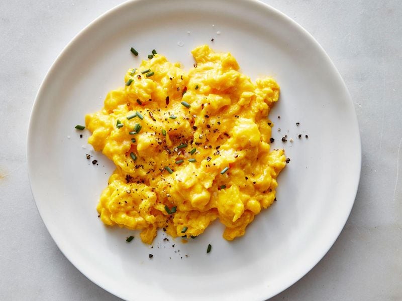 Weight loss: An egg is a powerful food that is a stellar combination of both protein and fat. When consumed daily, it not only keeps you full for long but it can also help in your weight loss journey. However, timing plays an important role in deciding how it can benefit you. Egg, when eaten in breakfast, keeps you satisfied, supports metabolism and can control your cravings as well.
