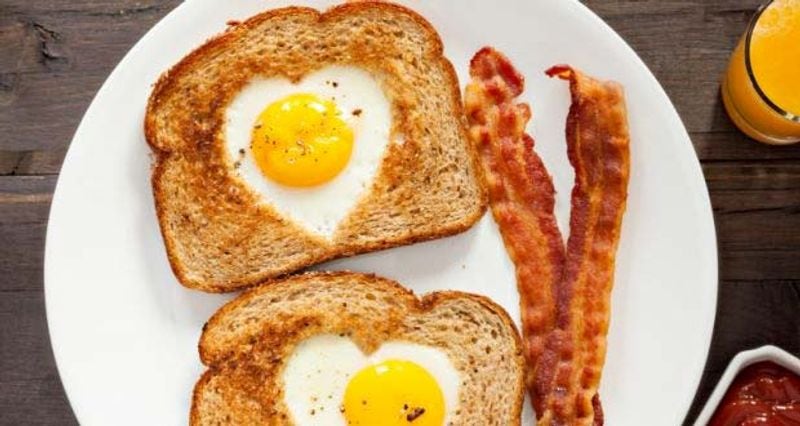 Boosts brain health: Egg, when consumed on a daily basis, can improve cognitive health as egg contains all the nutrients required for a great mind. It has vitamin B12, B6, Choline and Folate. These nutrients regulate the mood and memory of a person. It is also said that an egg contains 26% of a woman’s daily recommended value of choline.
