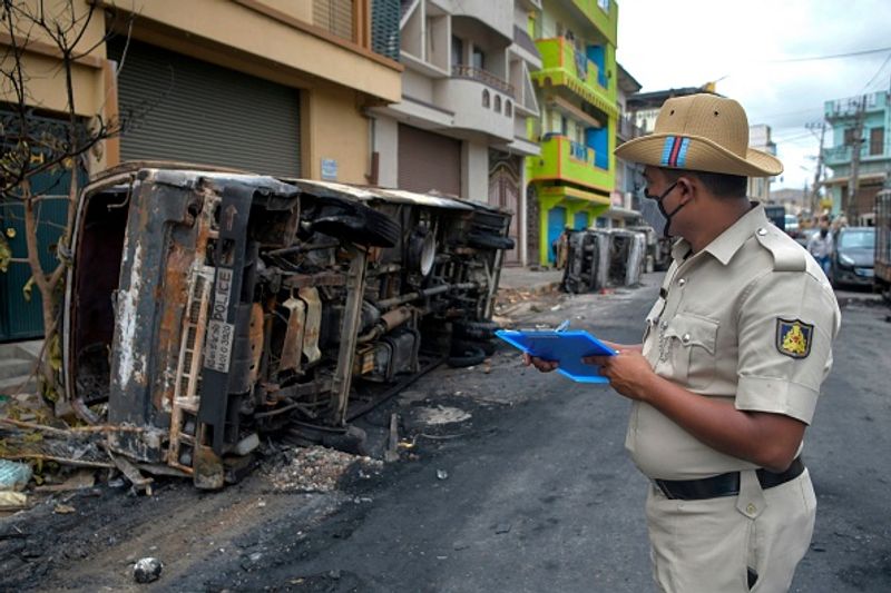 Riot after a Facebook post of Congress MLA in Bengaluru kpn