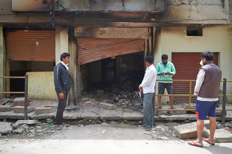 Riot after a Facebook post of Congress MLA in Bengaluru kpn