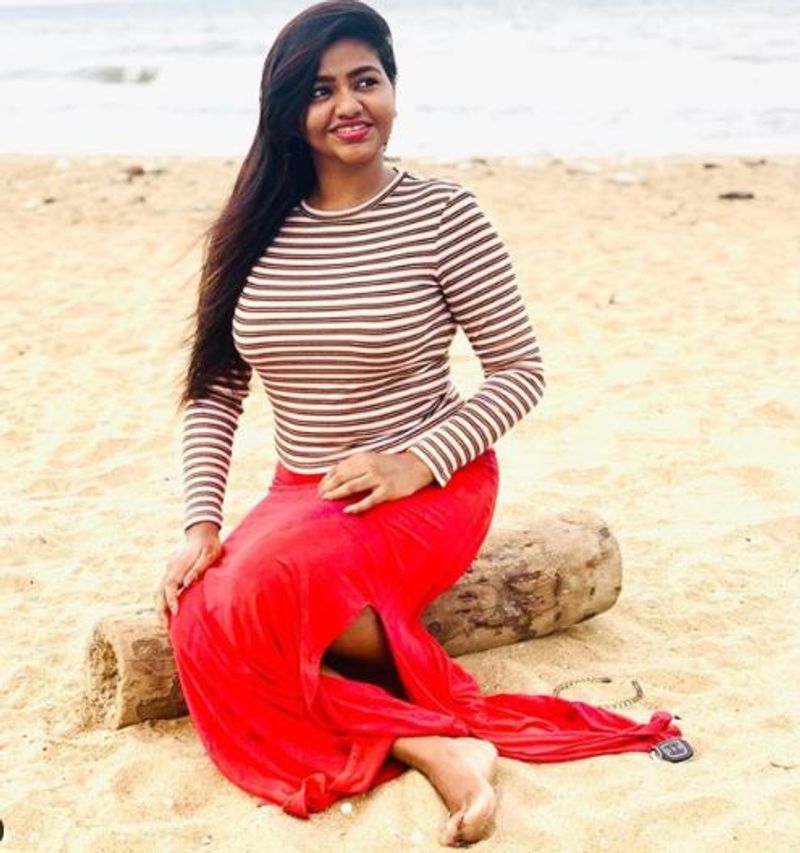 actress shalu shamu over hot bath tub photo gallery