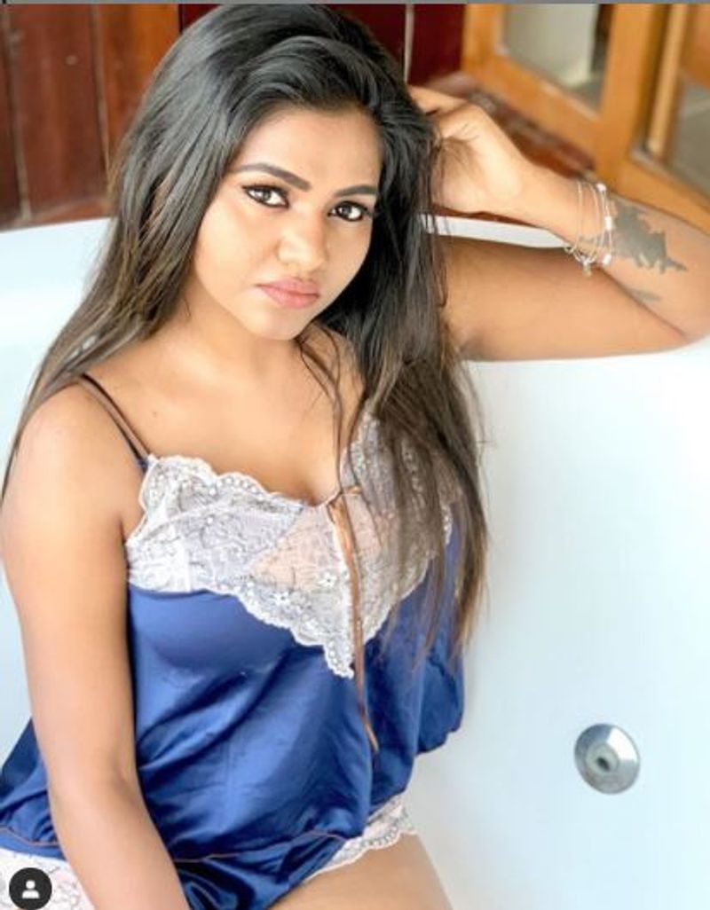 actress shalu shamu over hot bath tub photo gallery