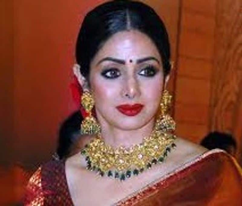 হোটেলের বাথটব থেকেই উদ্ধার করা হয়েছিল শ্রী-কে। হাসপাতালে নিয়ে যাওয়া হলে চিকিৎসকেরা তাকে মৃত বলেই ঘোষণা করেছিল। এবং দুবাই সরকারও দুর্ঘটনাজনক মৃত্যু বলে আখ্যা দিয়েছিল। কিন্তু হাজারো ব্যাখা মিললে তার মৃত্যু নিয়ে জল্পনা আজও চলেই আসছে।