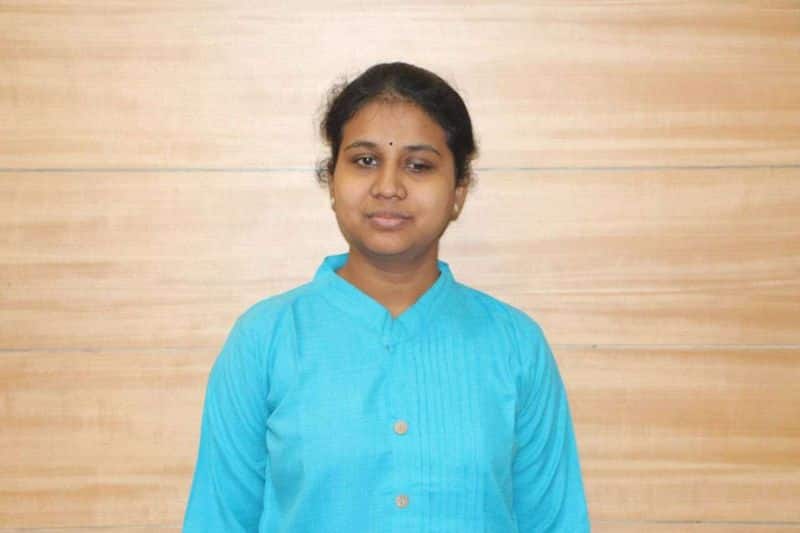 poorna sundari blind girl secured 286th rank in upsc civil services exam