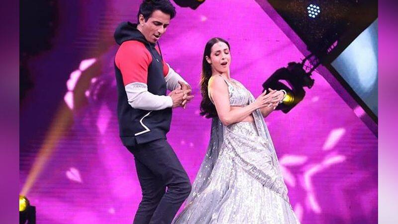 46 स ल क मल इक अर ड क म न न बदन म पर ठ मक लग त द ख य स भ ल इस एक टर न अपन द ल When Malaika Arora Dance On Film Dabangg Song Munni Badnam Hui Sonu