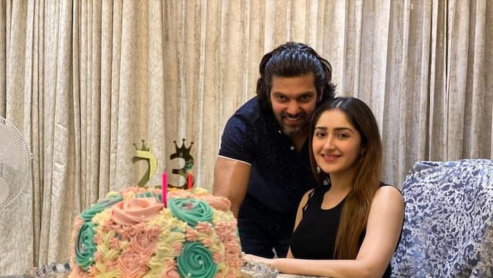 sayyeshaa birthday celebration photos goes viral sayyeshaa birthday celebration photos goes viral