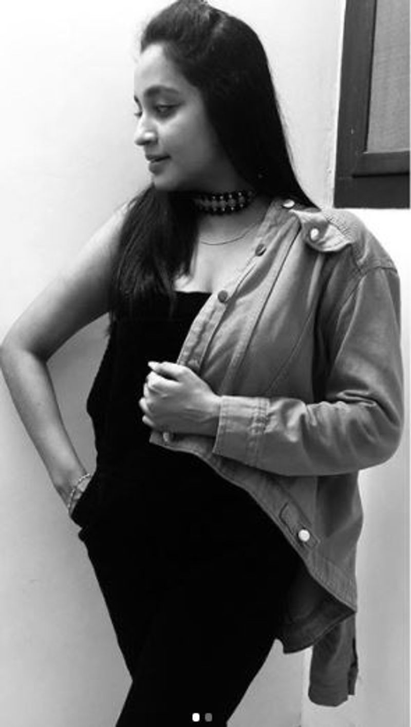 engavettu mappillai and jail movie actress abarnathi latest hot photos