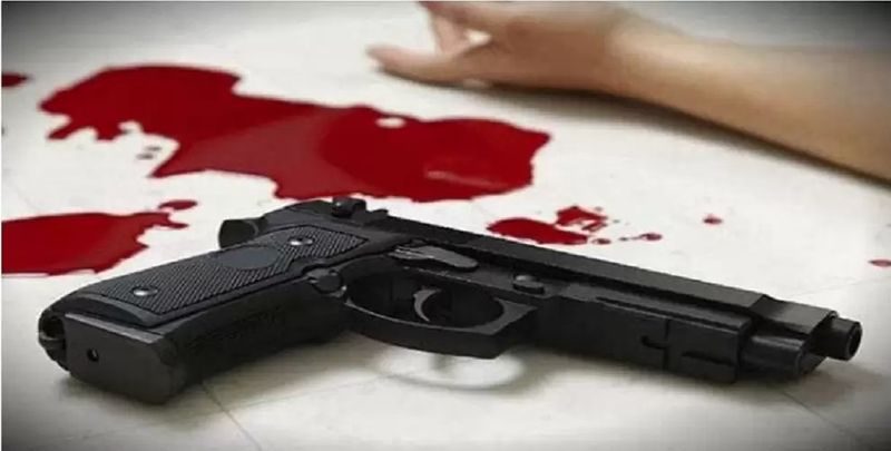 पुलिस ने इस मामले में खालिद के पिता को भी गुमराह करने के आरोप में गिरफ्तार किया हैं। लेकिन, गिरफ्तार लोगों ने अब तक पुलिस को यह नहीं बताया है कि आखिर वह लाश किसकी थी जिसे खालिद के पिता ने अपना बेटा बताया था। (प्रतीकात्मक फोटो)