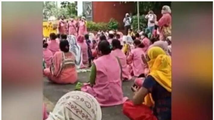 asha workers on protest at delhi and hariyana asha workers on protest at delhi and hariyana