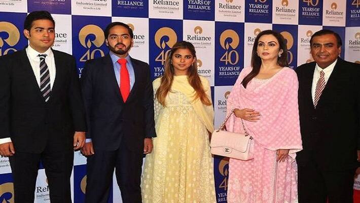 Mukesh Ambani plans to set up a family council including three Ambani siblings Mukesh Ambani plans to set up a family council including three Ambani siblings