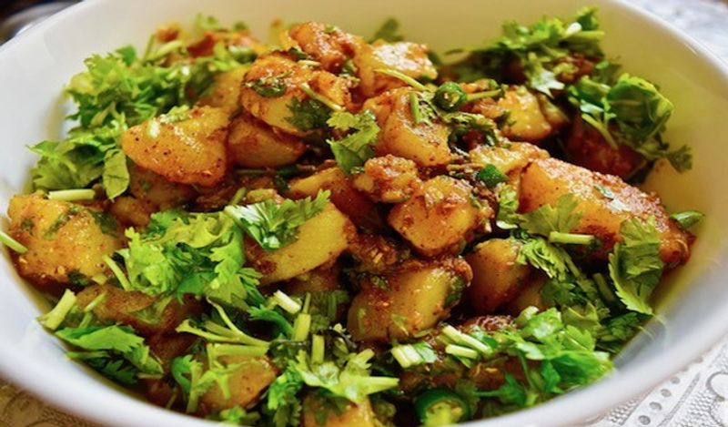 make bhandare waali aaloo ki sukhi sabji at home easily kph
