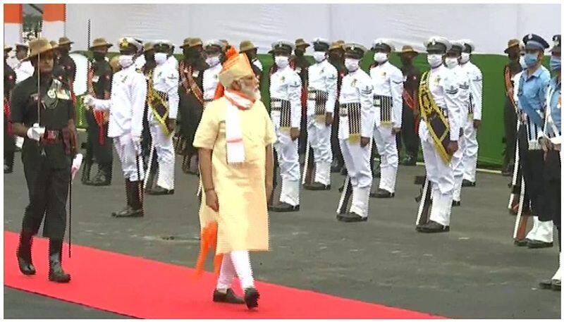 Independence Day 2020 photos PM Narendra Modi unfurls the Tricolour at the Red Fort BSS