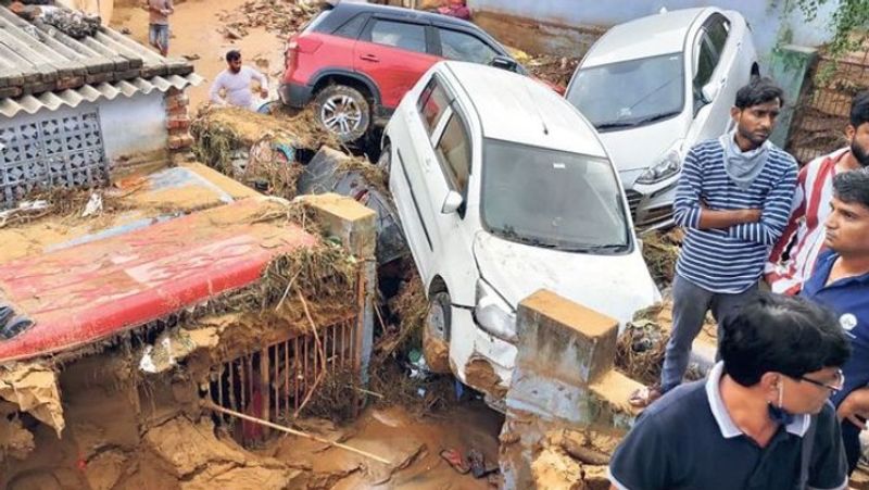 rajasthan monsoon alert jaipur heavy rain flooding bolero swollen drain kanota dam death of husband wife and son