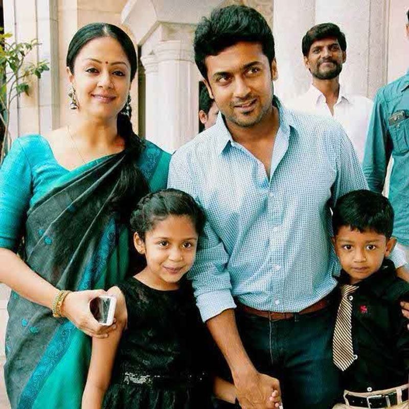 கொரோனா தொற்றில் இருந்து முழுமையாக மீண்டு உள்ள சூர்யா, சமீபத்தில் தன்னுடைய மனைவி மற்றும் குழந்தைகளுடன் பள்ளி விழாவில் கலந்து கொண்டார். 
