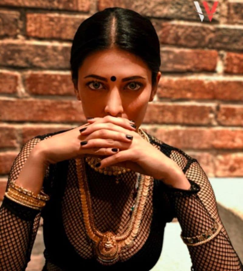 Actress Shruti Haasan Join pair with father age actor for next movie