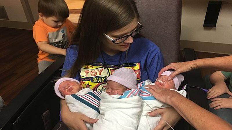 a woman is pregnant for 10 years, she is having 11 children dva