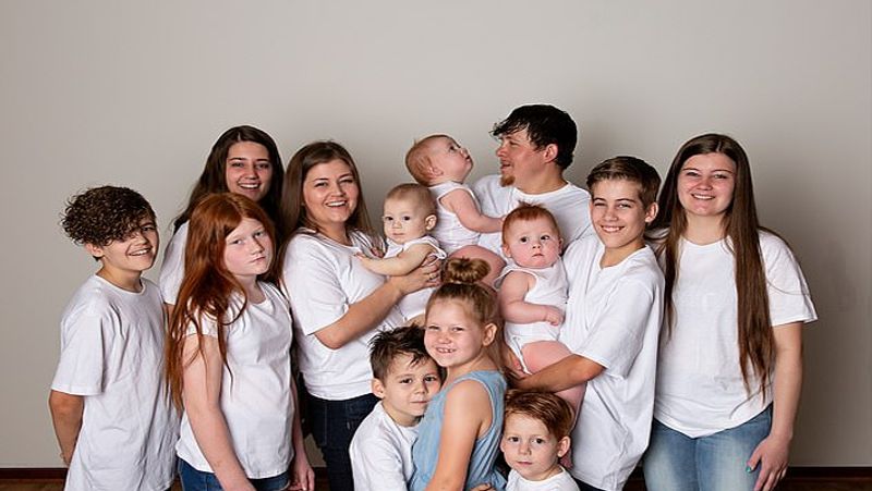 a woman is pregnant for 10 years, she is having 11 children dva