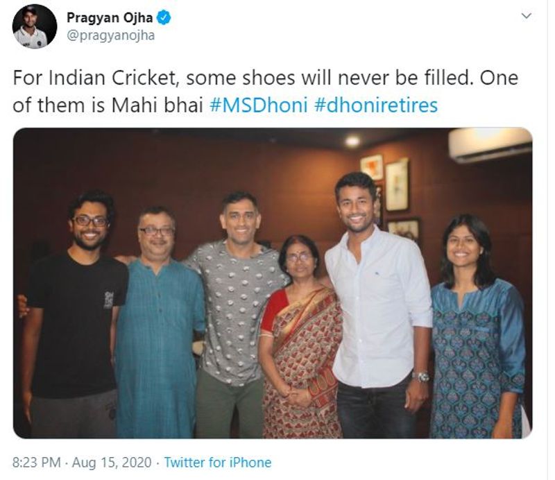 Pragyan Ojha, MS Dhoni