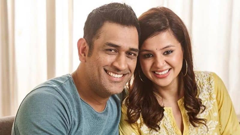 IPL 2020: Mahendra Singh Dhoni affairs with Bollywood heroines CRA