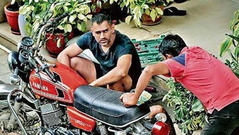 Best 15 images of MS Dhoni from instagram account spb