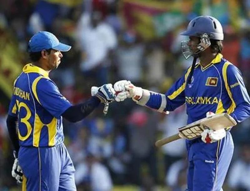 Lets know about Those cricketers who married with his fellow cricketers wives spb
