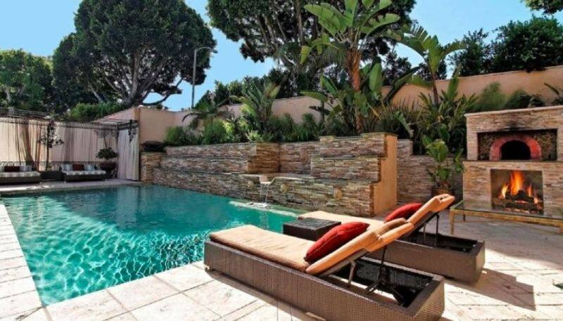 Shah Rukh Khan's Beverly Hills house can be your shelter at this price ADB