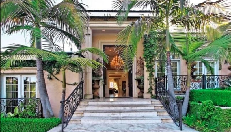 Shah Rukh Khan's Beverly Hills house can be your shelter at this price ADB