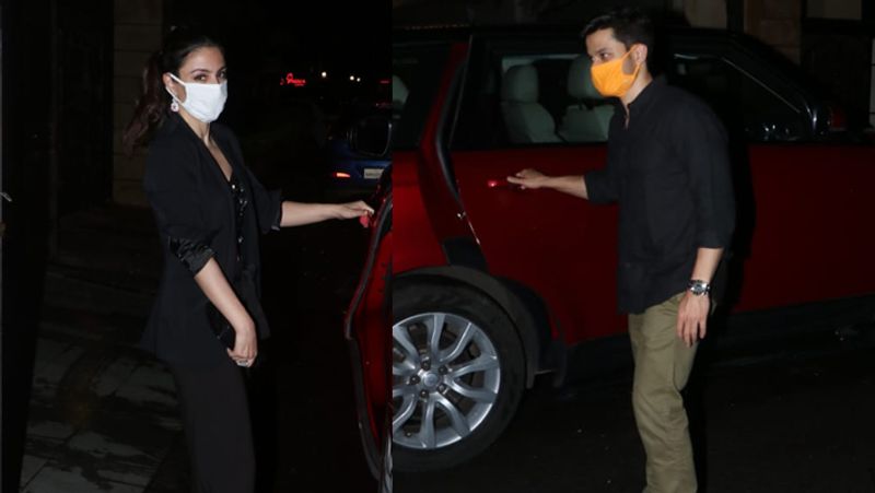 saif ali khan birthday karisma kapoor with children spotted outside bollywood actor home at mid night KPJ