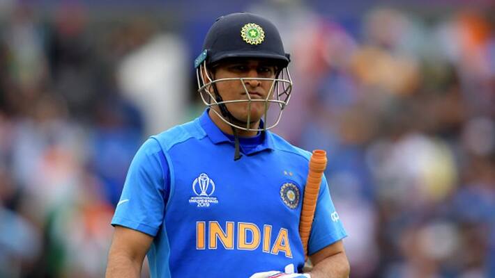 BCCI did not treat MS Dhoni in the right way says Saqlain Mushtaq BCCI did not treat MS Dhoni in the right way says Saqlain Mushtaq