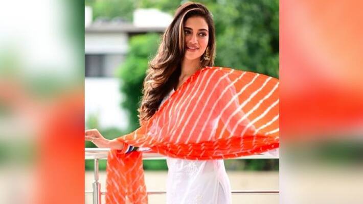 Nusrat Jahan Instagram reels video is a mesmerizing to the eyes ADB Nusrat Jahan Instagram reels video is a mesmerizing to the eyes ADB