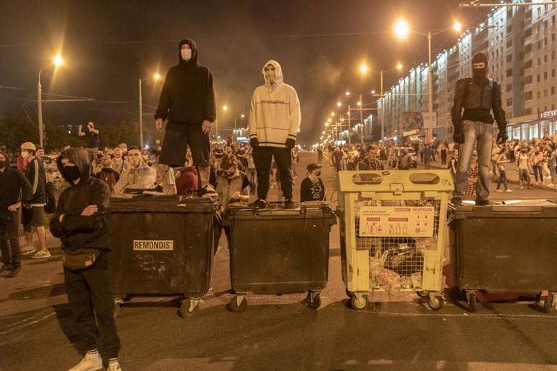 Belarusian people march for independence