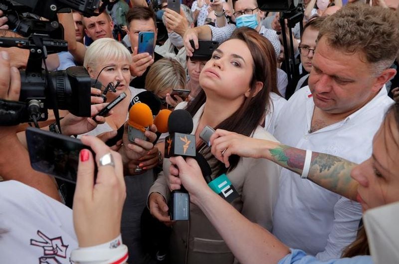 Belarusian people march for independence