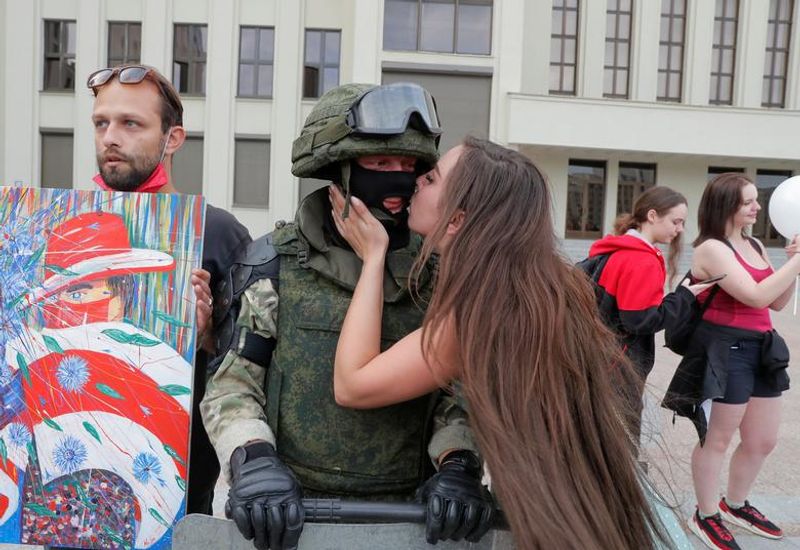 Belarusian people march for independence