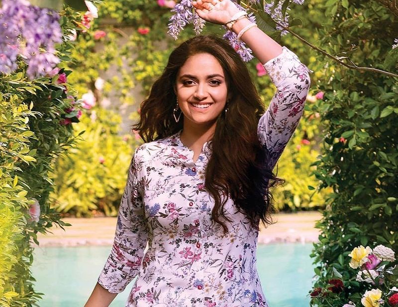keerthi suresh has announced her new film sani kaidam