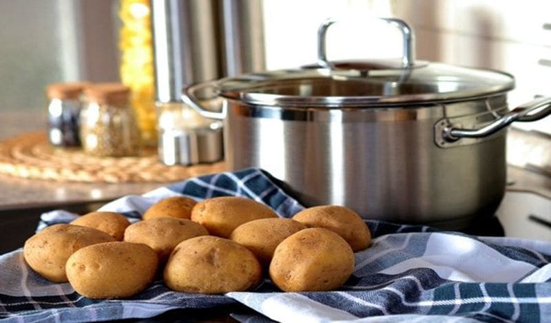 Weight loss: Can you shed kilos by just eating potatoes-dnm