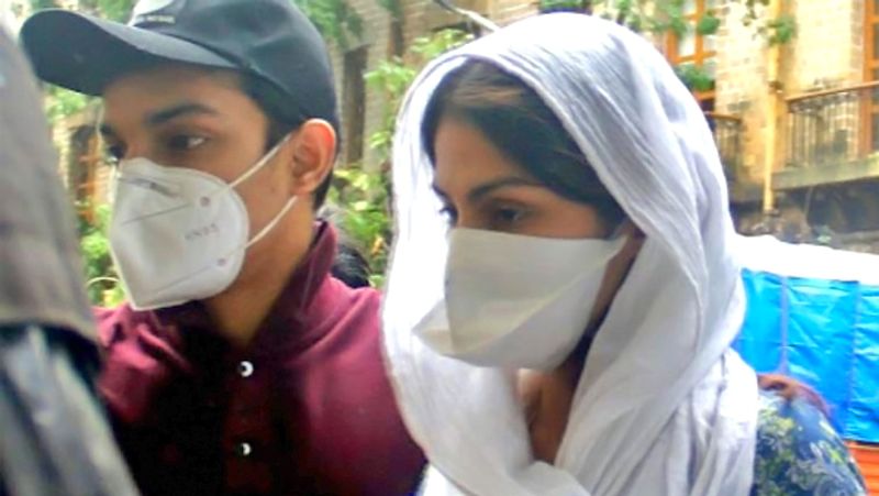 NCB serves summon to Rhea Chakraborty at her home sunday morning BJC
