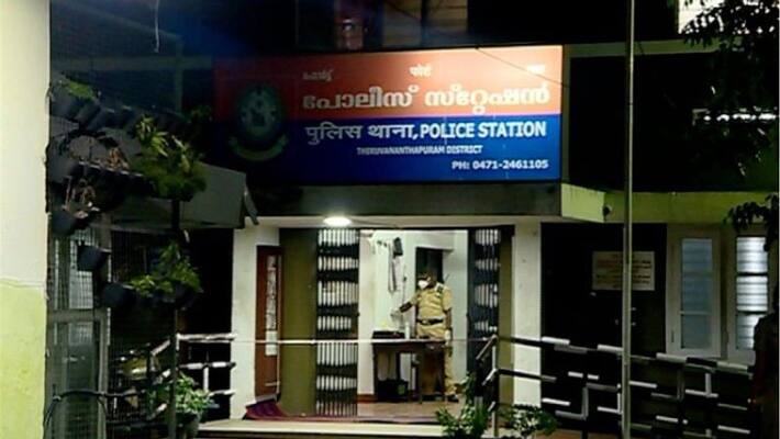 youth found hanging in thiruvananthapuram fort police station youth found hanging in thiruvananthapuram fort police station