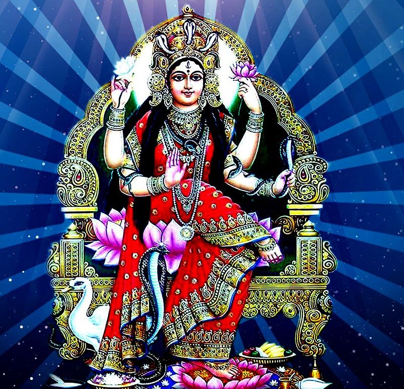 বেহুলা শুধু বলেন, "আমি করবই।" আর তাতেই তাঁর মৃত স্বামীর দেহে প্রাণ সঞ্চারিত হয়। তাঁর পচাগলা দেহের অস্থিমাংস পূর্বাবস্থায় ফিরে আসেন। বেহুলা তাঁর শাশুড়িকে সব ঘটনা বিবৃত করেন। তিনি চাঁদ সদাগরকে গিয়ে সব কথা জানান। চাঁদের পক্ষে আর না বলা সম্ভব হয় না। 