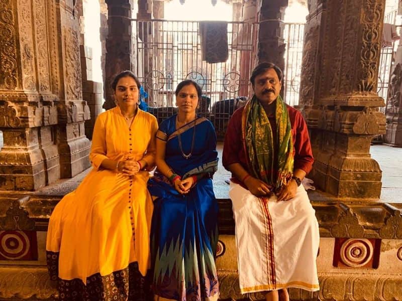 Gali Janardhan Reddy Family Visit Chidambaram Temple in Tamil Nadu