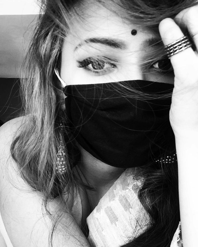 Hot Beauty Shweta Basu Prasad Hot Photoshoot