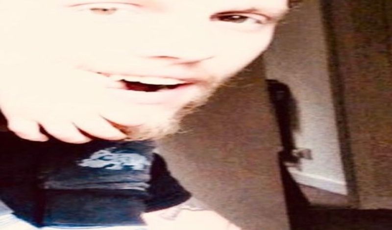 wife spotted ghost behind husband family photo clicked in bedroom kph