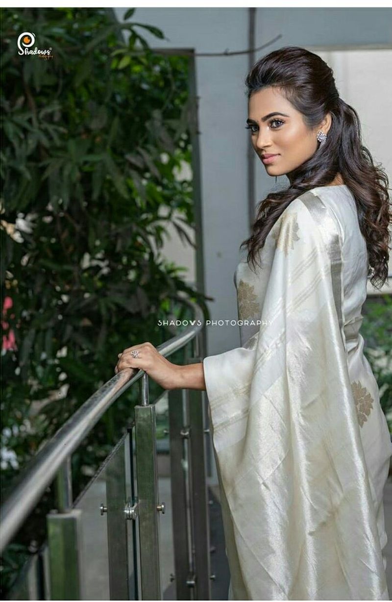 actress ramya pandian latest hot photo gallery