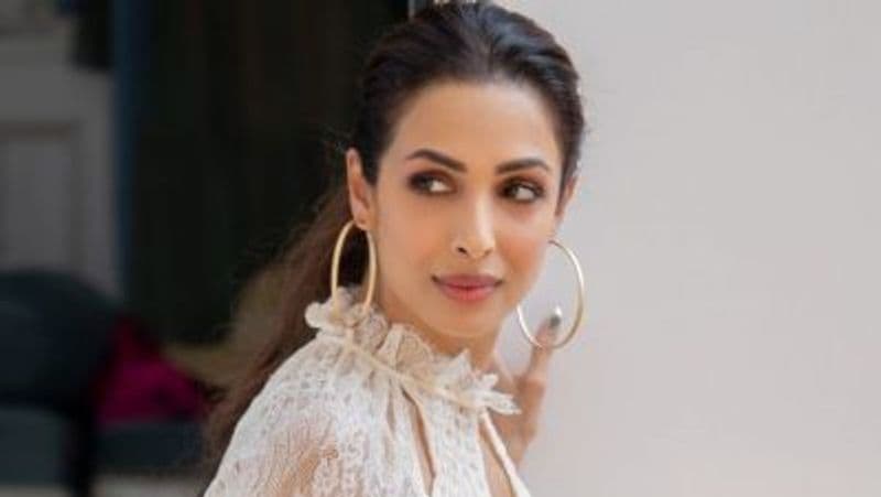 Many thought Malaika's post was a hint of her past life and lines like 'leave the past behind', 'stopped playing victims', ‘don't need validation' show that she is a very stronger lady.